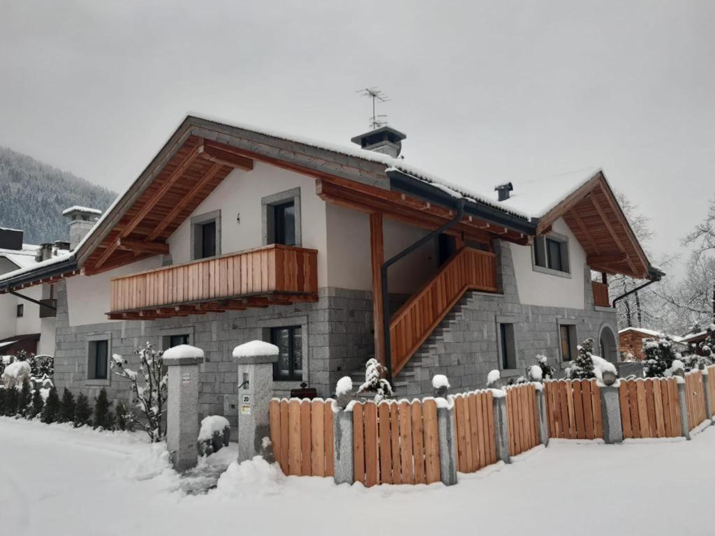 B&B Casa Il Sasso ピンツォーロ エクステリア 写真