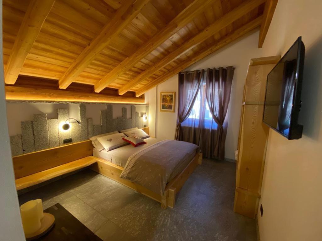 B&B Casa Il Sasso ピンツォーロ エクステリア 写真
